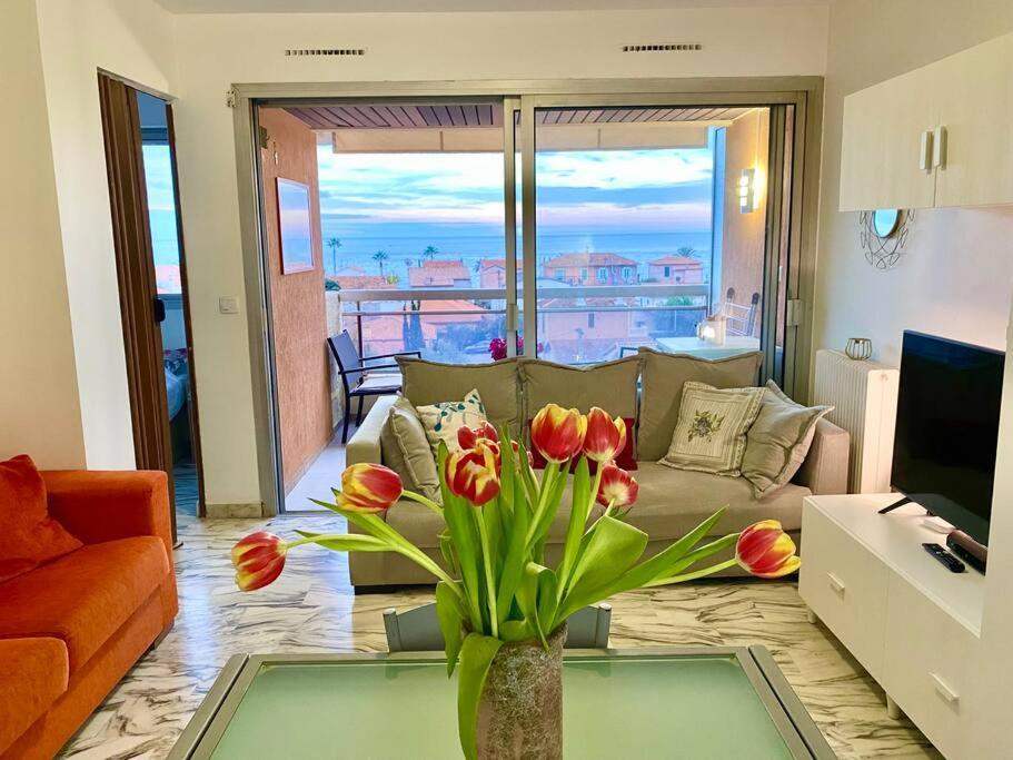 2 Flat With Sea View, Private Parking, Swimming Pool, And Ac