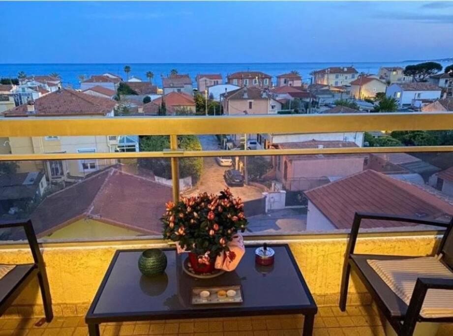 Apartment 2 Flat With Sea View, Private Parking, Swimming Pool, And Ac *